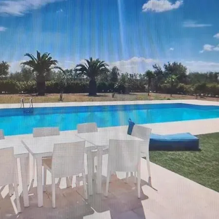 Uliveto تشيرينيولا